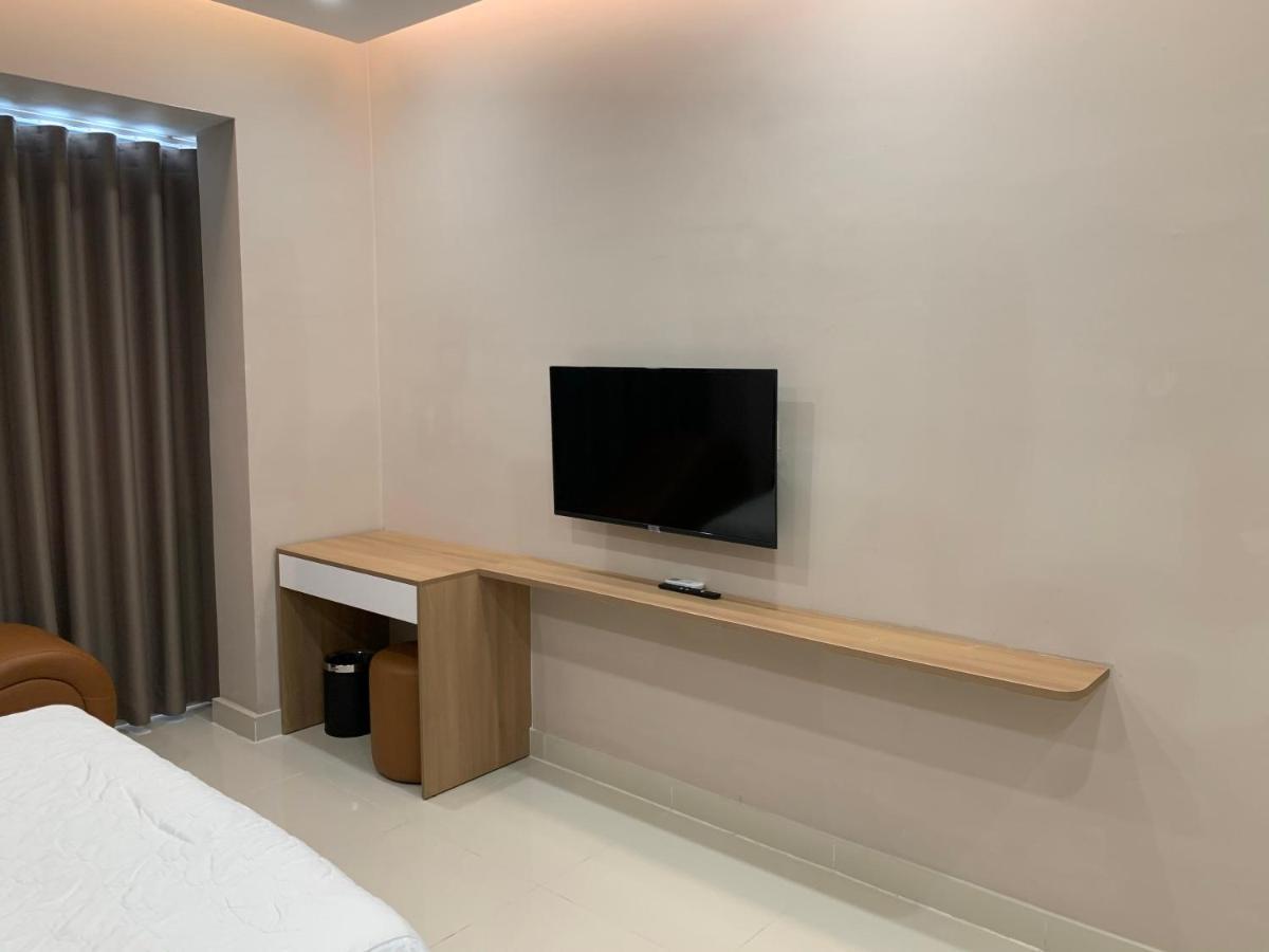 Tan Cuu Long Hotel Ho Chi Minh City Exterior photo